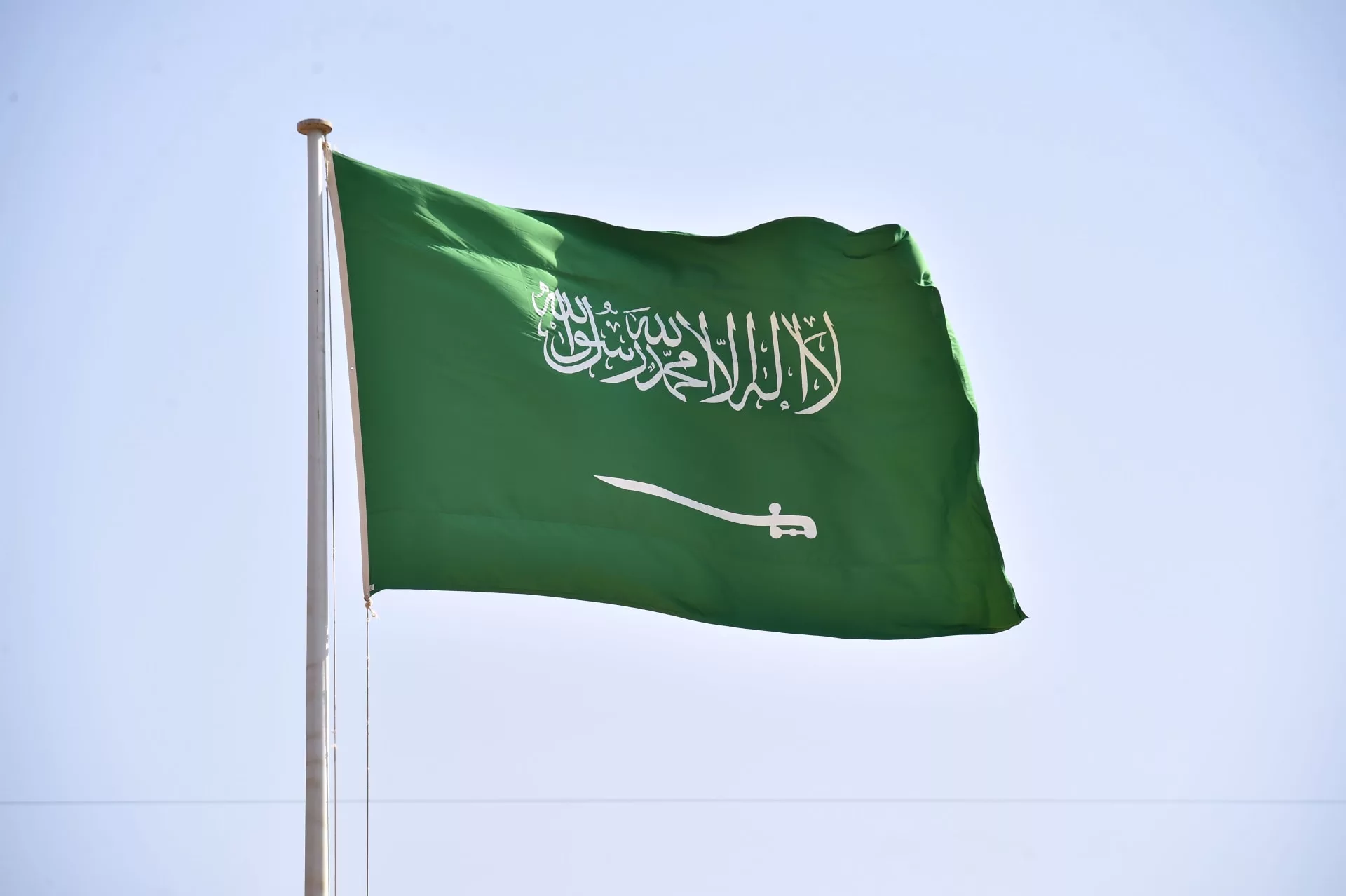 السعودية تطبق قرار جديد بمنع المغتربين من العمل في هذة المهن نهائياً!