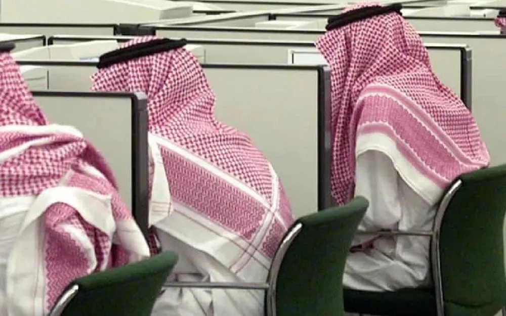 بشرى سارة للراغبين في استقدام عائلاتهم .. السعودية تصدر تأشيرة زيارة برسوم منخفضة ولأول مرة